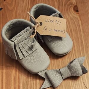 Handmade Real Leather Gray Baby Moccasins with Hair clip